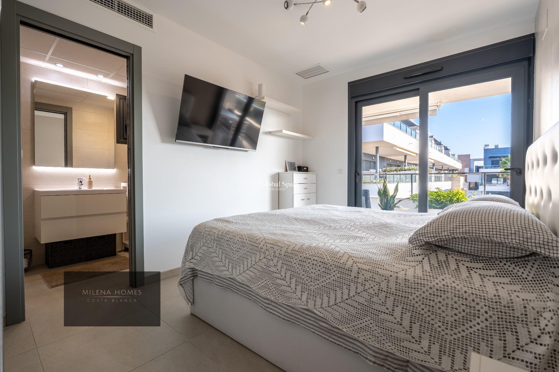 Wederverkoop - APPARTEMENT -
ORIHUELA COSTA - Playa Flamenca
