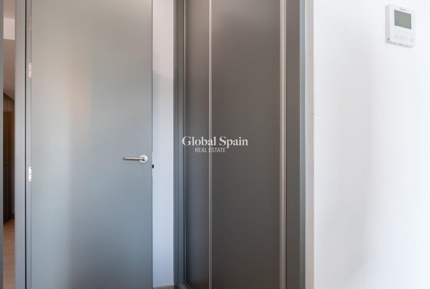 Wederverkoop - APPARTEMENT -
ORIHUELA COSTA - Playa Flamenca
