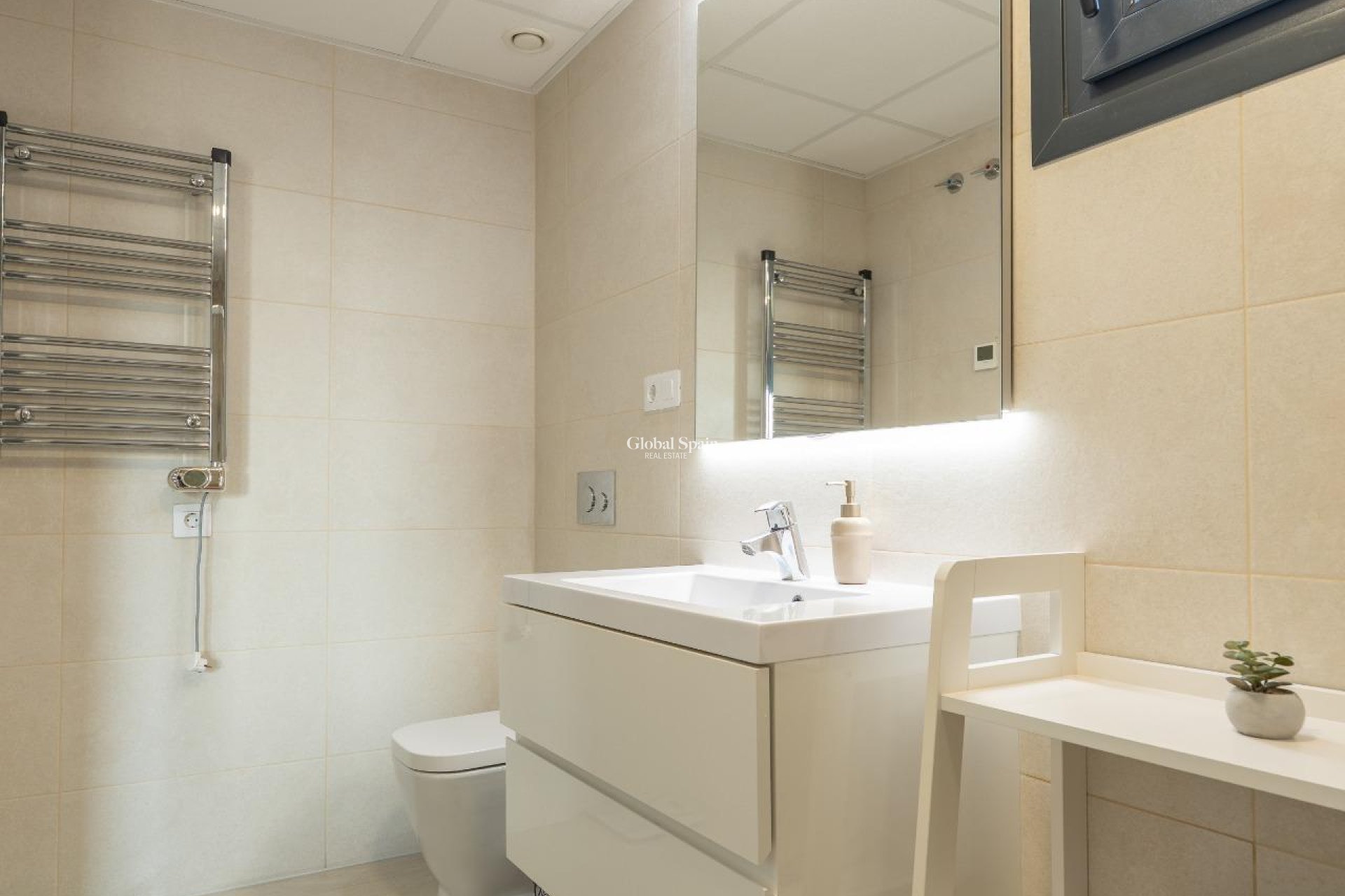 Wederverkoop - APPARTEMENT -
ORIHUELA COSTA - Playa Flamenca