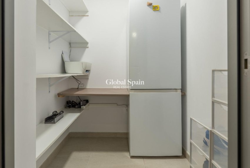 Wederverkoop - APPARTEMENT -
ORIHUELA COSTA - Playa Flamenca