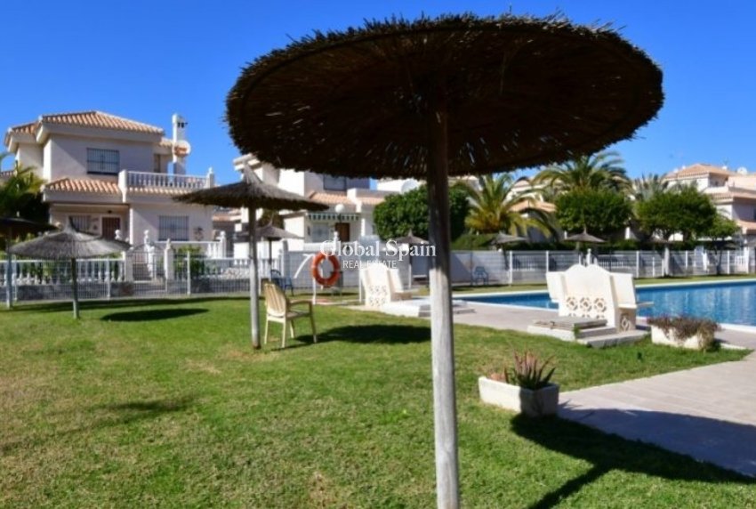 Wederverkoop - APPARTEMENT -
ORIHUELA COSTA - Playa Flamenca