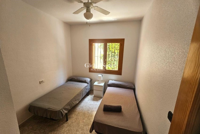 Wederverkoop - APPARTEMENT -
ORIHUELA COSTA - Playa Flamenca
