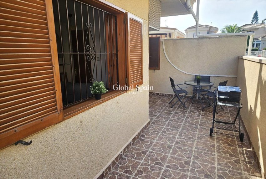 Wederverkoop - APPARTEMENT -
ORIHUELA COSTA - Playa Flamenca