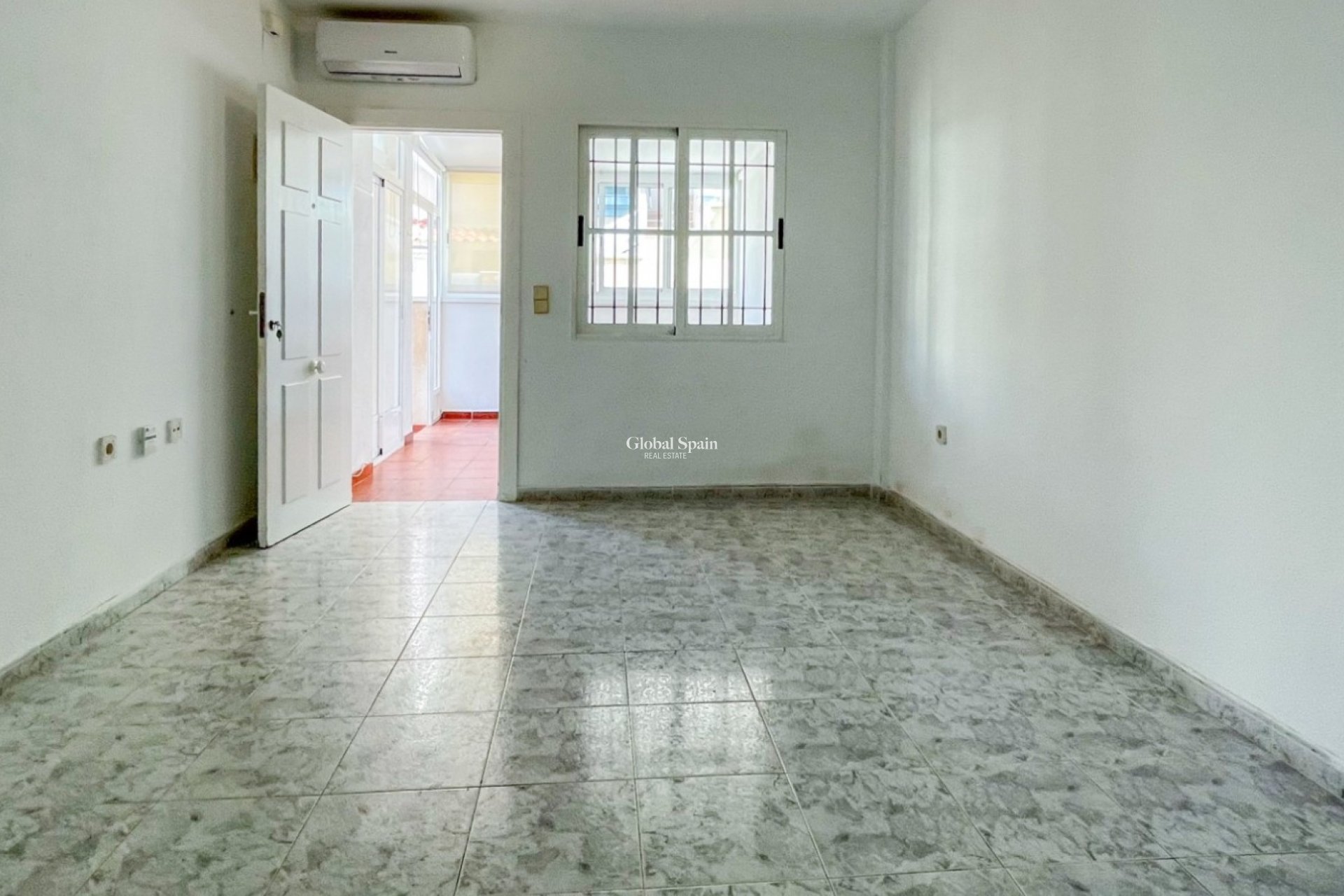 Wederverkoop - APPARTEMENT -
ORIHUELA COSTA - Playa Flamenca