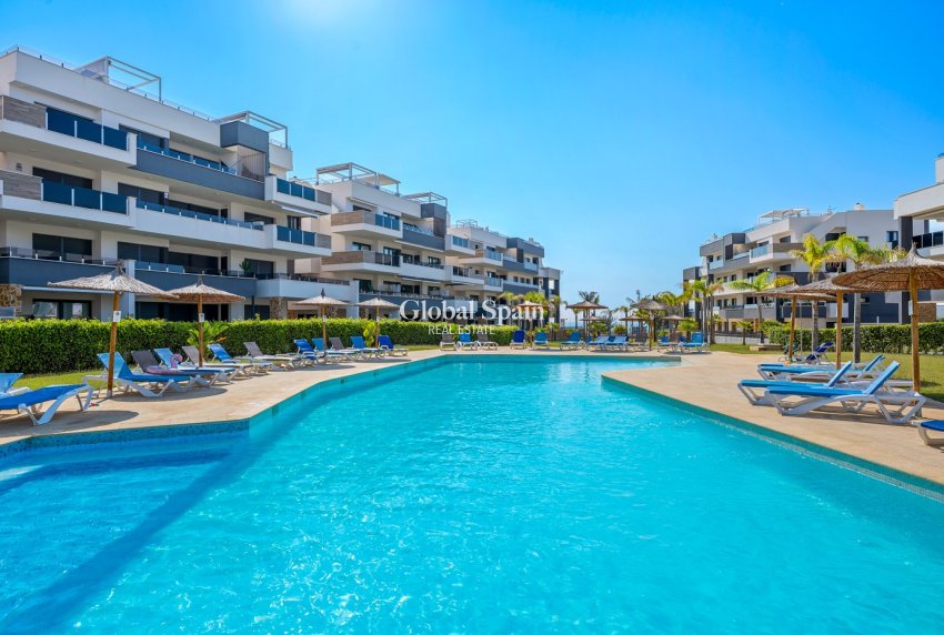 Wederverkoop - APPARTEMENT -
ORIHUELA COSTA - Playa Flamenca