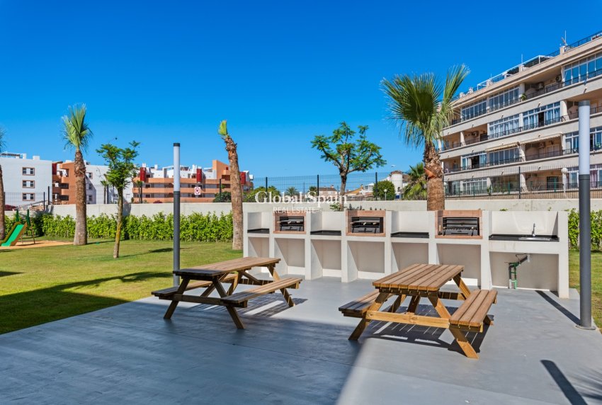 Wederverkoop - APPARTEMENT -
ORIHUELA COSTA - Playa Flamenca