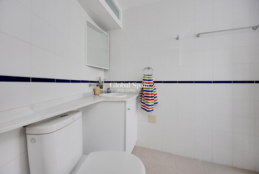Wederverkoop - APPARTEMENT -
ORIHUELA COSTA - Playa Flamenca