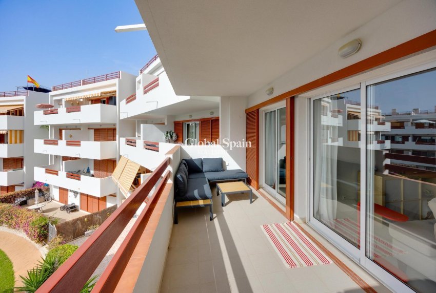Wederverkoop - APPARTEMENT -
ORIHUELA COSTA - Playa Flamenca
