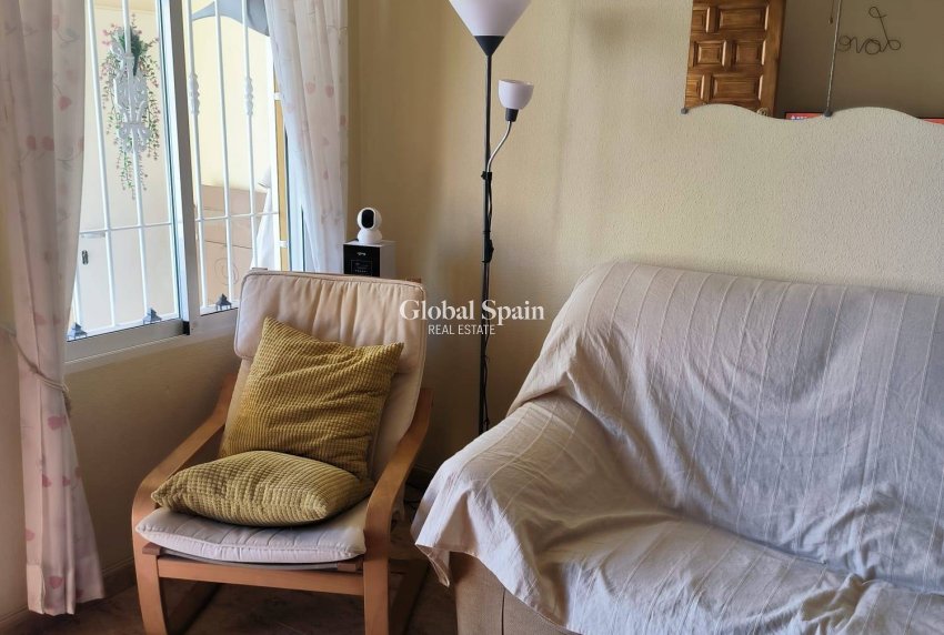 Wederverkoop - APPARTEMENT -
ORIHUELA COSTA - Playa Flamenca