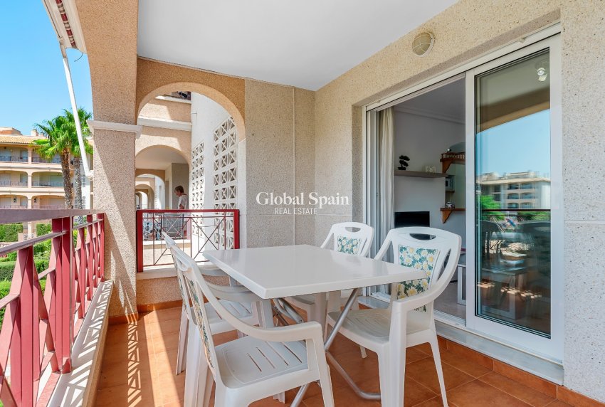 Wederverkoop - APPARTEMENT -
ORIHUELA COSTA - Playa Flamenca
