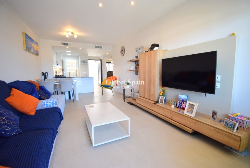 Wederverkoop - APPARTEMENT -
Orihuela Costa - Playa Flamenca
