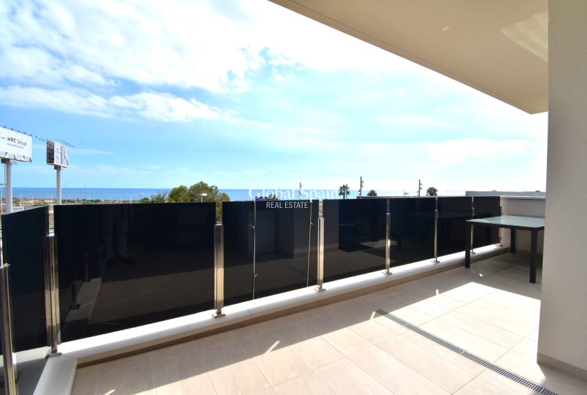 Wederverkoop - APPARTEMENT -
Orihuela Costa - Playa Flamenca
