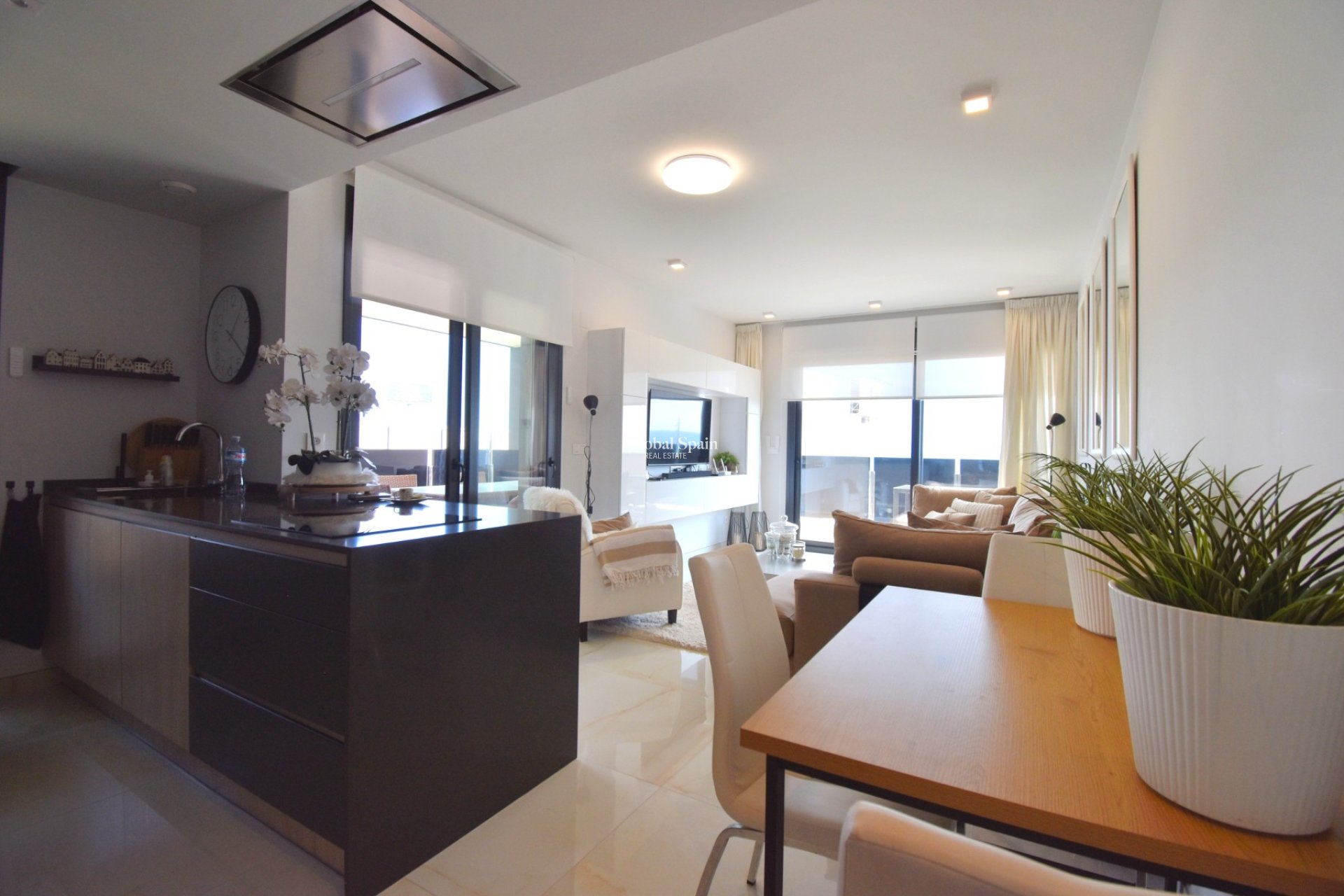 Wederverkoop - APPARTEMENT -
Orihuela Costa - Playa Flamenca