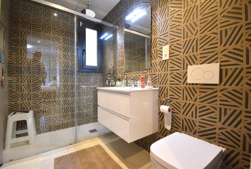 Wederverkoop - APPARTEMENT -
Orihuela Costa - Playa Flamenca