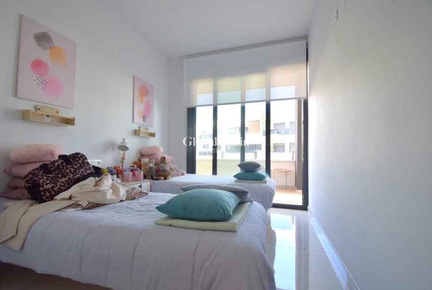 Wederverkoop - APPARTEMENT -
Orihuela Costa - Playa Flamenca
