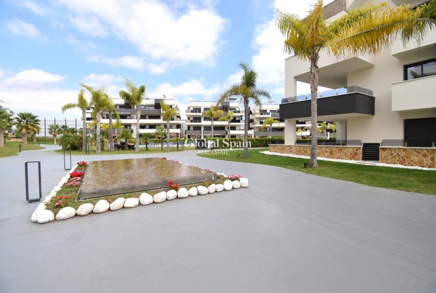 Wederverkoop - APPARTEMENT -
Orihuela Costa - Playa Flamenca