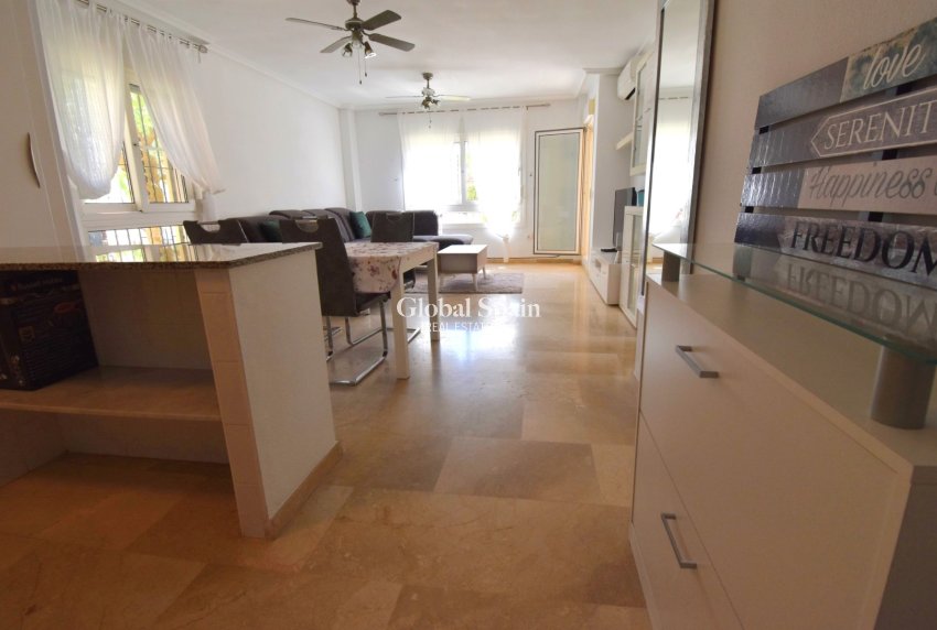 Wederverkoop - APPARTEMENT -
Orihuela Costa - Playa Flamenca