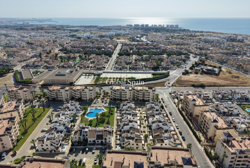 Wederverkoop - APPARTEMENT -
Orihuela Costa - Playa Flamenca