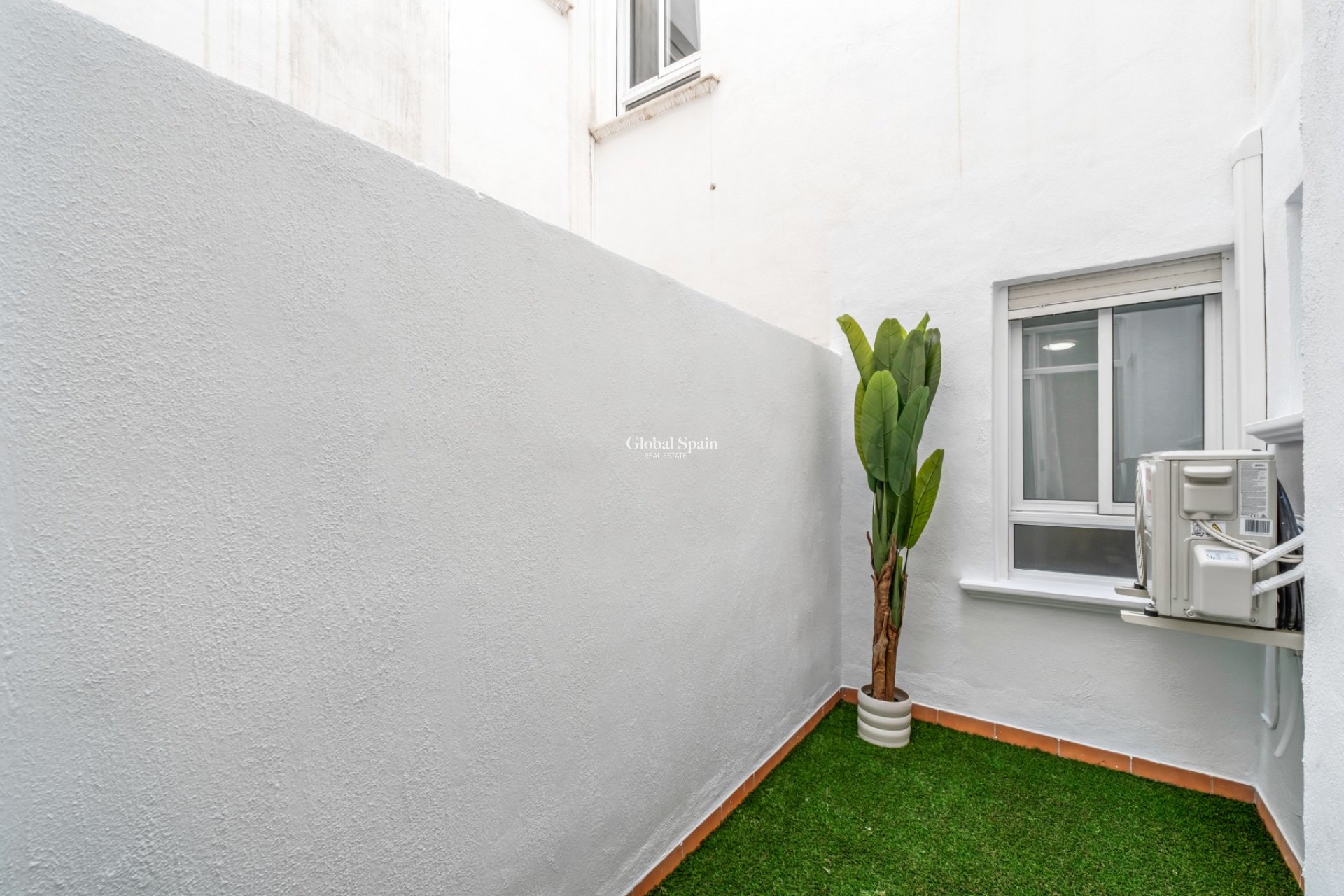 Wederverkoop - APPARTEMENT -
Orihuela Costa - Playa Flamenca