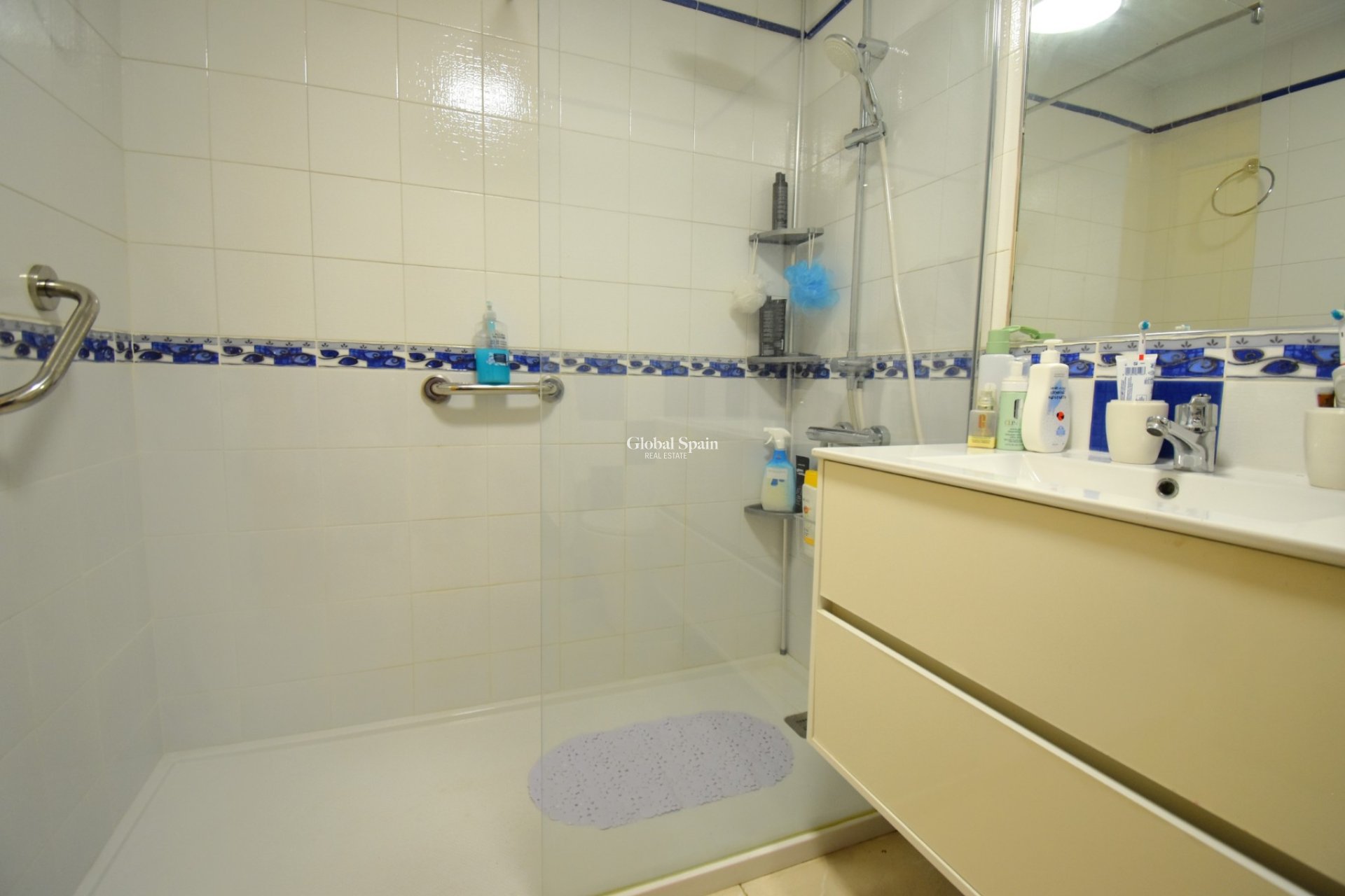Wederverkoop - APPARTEMENT -
Orihuela Costa - Playa Flamenca