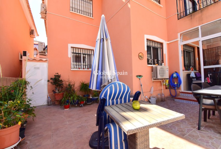 Wederverkoop - APPARTEMENT -
Orihuela Costa - Playa Flamenca