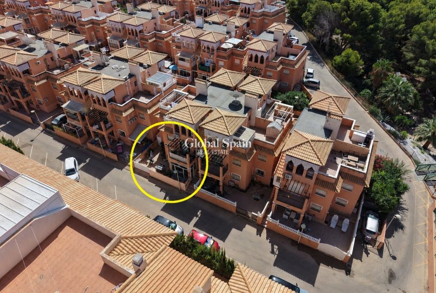 Wederverkoop - APPARTEMENT -
Orihuela Costa - Playa Flamenca