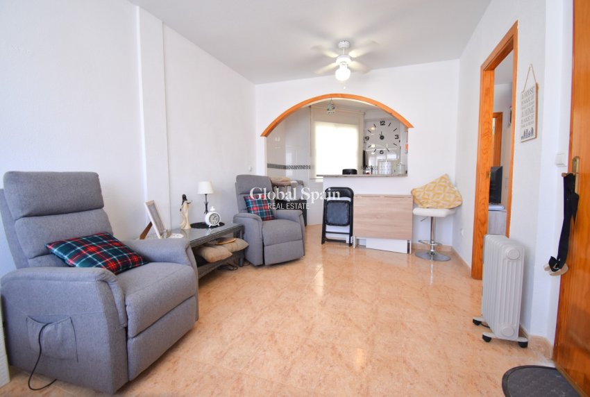 Wederverkoop - APPARTEMENT -
ORIHUELA COSTA - Playa Flamenca