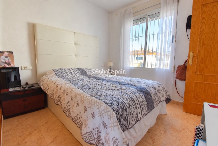 Wederverkoop - APPARTEMENT -
ORIHUELA COSTA - Playa Flamenca