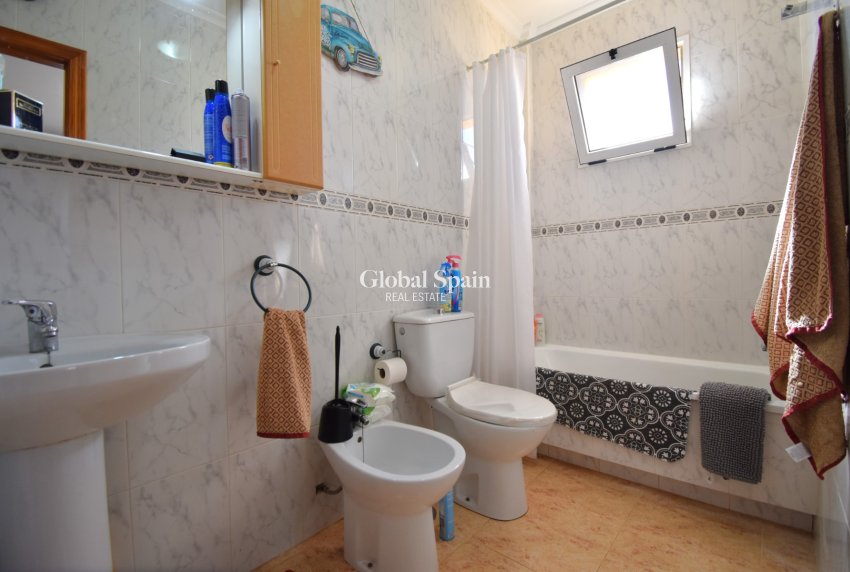 Wederverkoop - APPARTEMENT -
ORIHUELA COSTA - Playa Flamenca