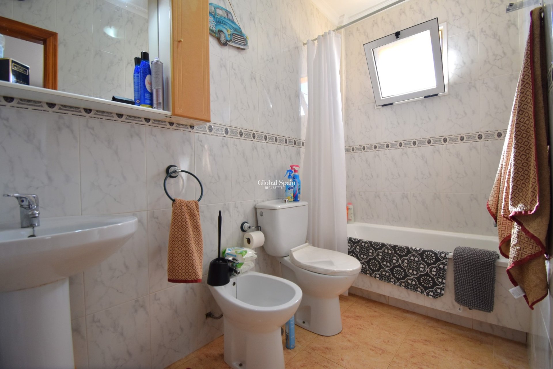 Wederverkoop - APPARTEMENT -
ORIHUELA COSTA - Playa Flamenca
