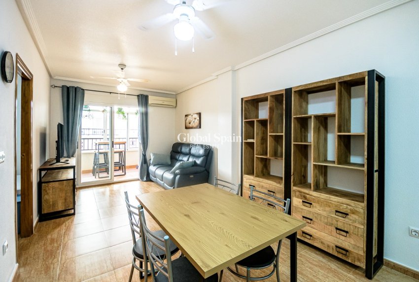 Wederverkoop - APPARTEMENT -
ORIHUELA COSTA - Punta Prima