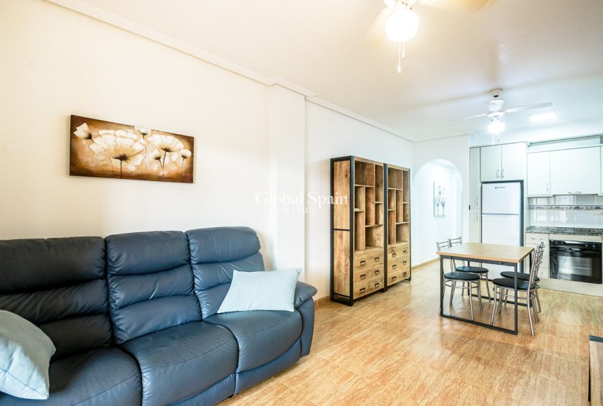 Wederverkoop - APPARTEMENT -
ORIHUELA COSTA - Punta Prima