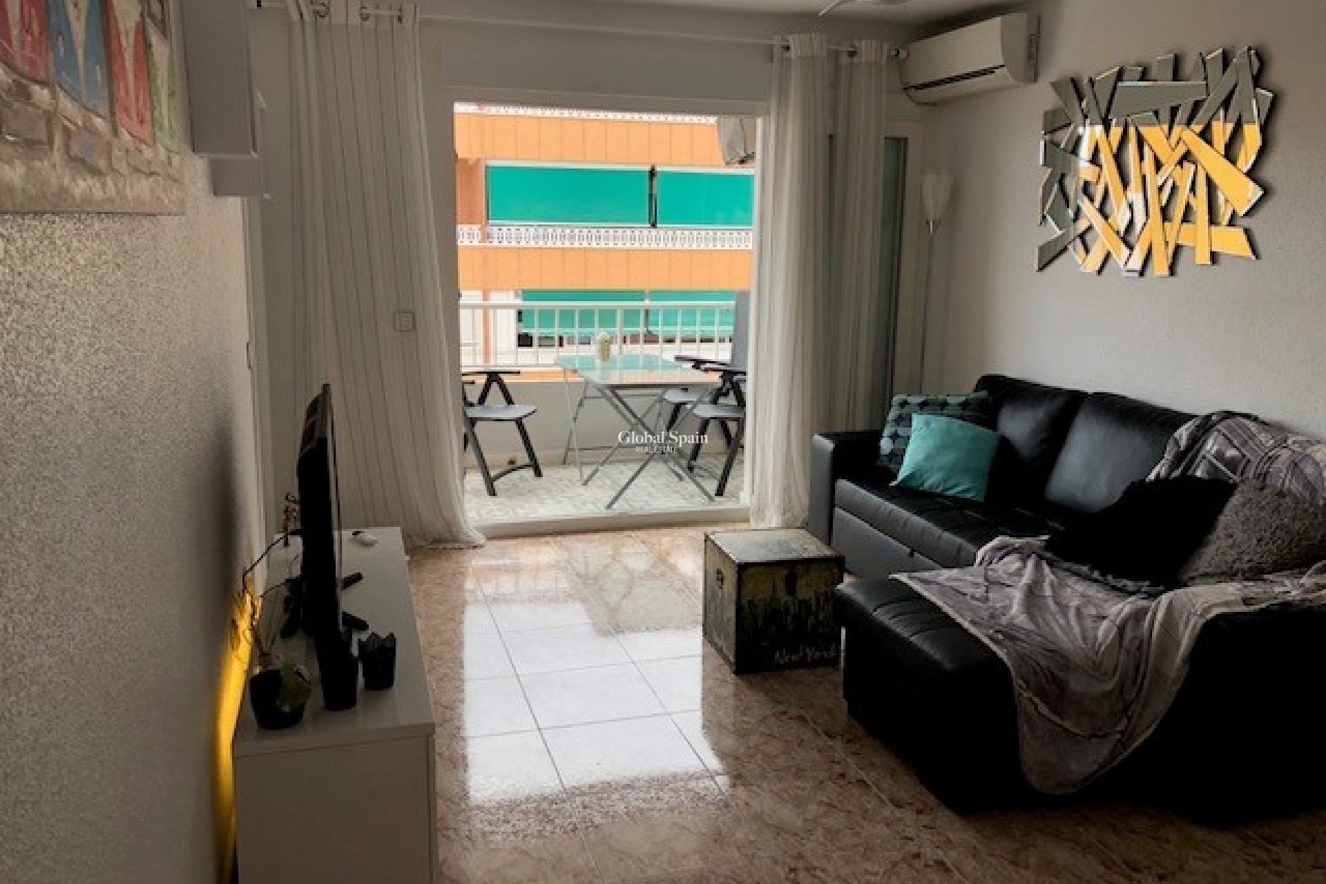 Wederverkoop - Appartement -
ORIHUELA COSTA - Punta Prima