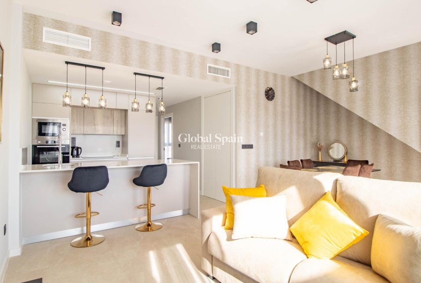 Wederverkoop - Appartement -
ORIHUELA COSTA - Punta Prima