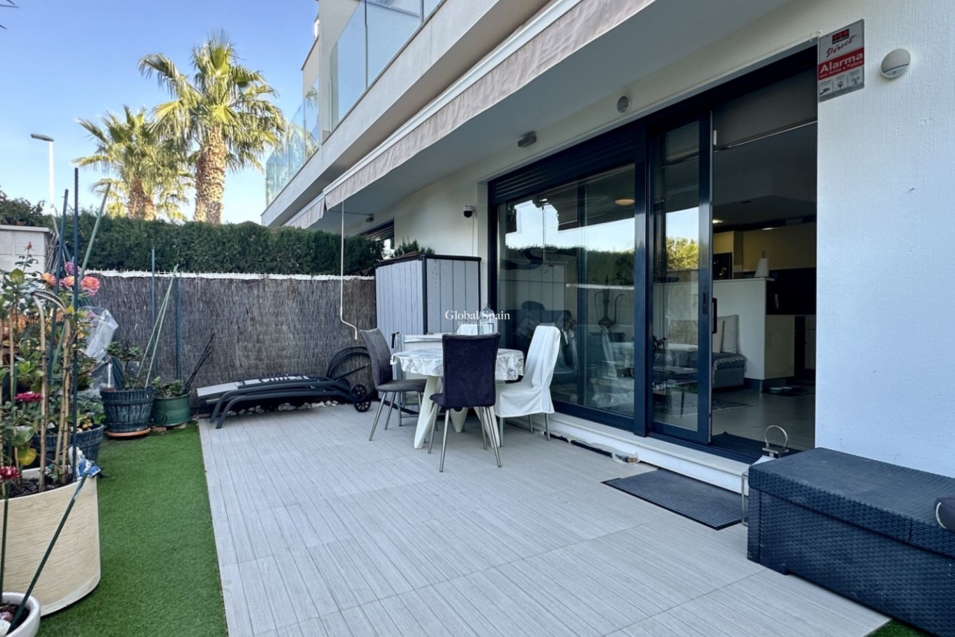 Wederverkoop - APPARTEMENT -
ORIHUELA COSTA - Punta Prima