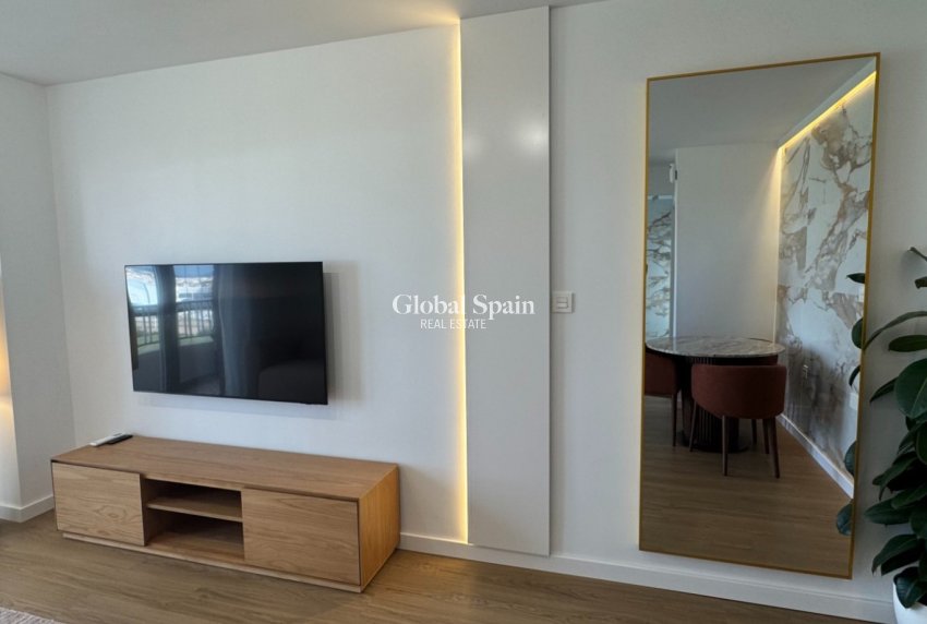 Wederverkoop - APPARTEMENT -
ORIHUELA COSTA - Punta Prima