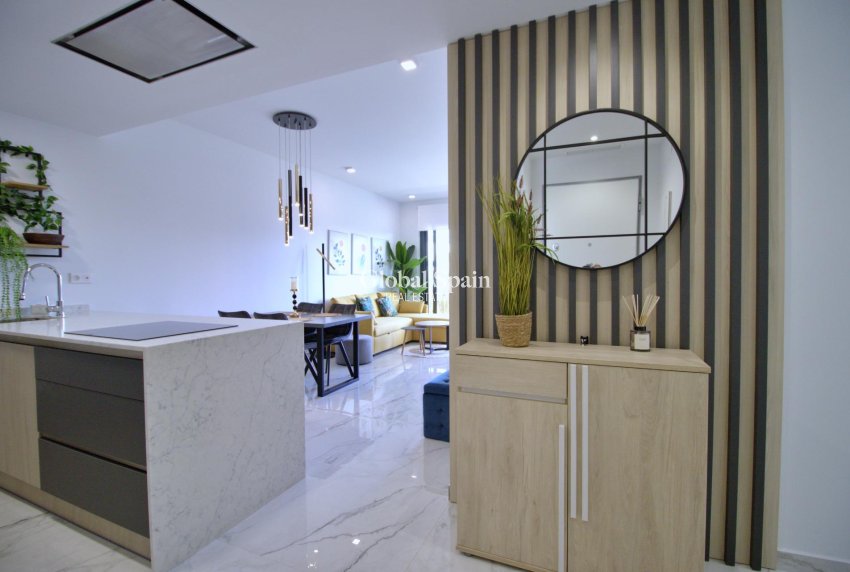 Wederverkoop - APPARTEMENT -
ORIHUELA COSTA - Punta Prima