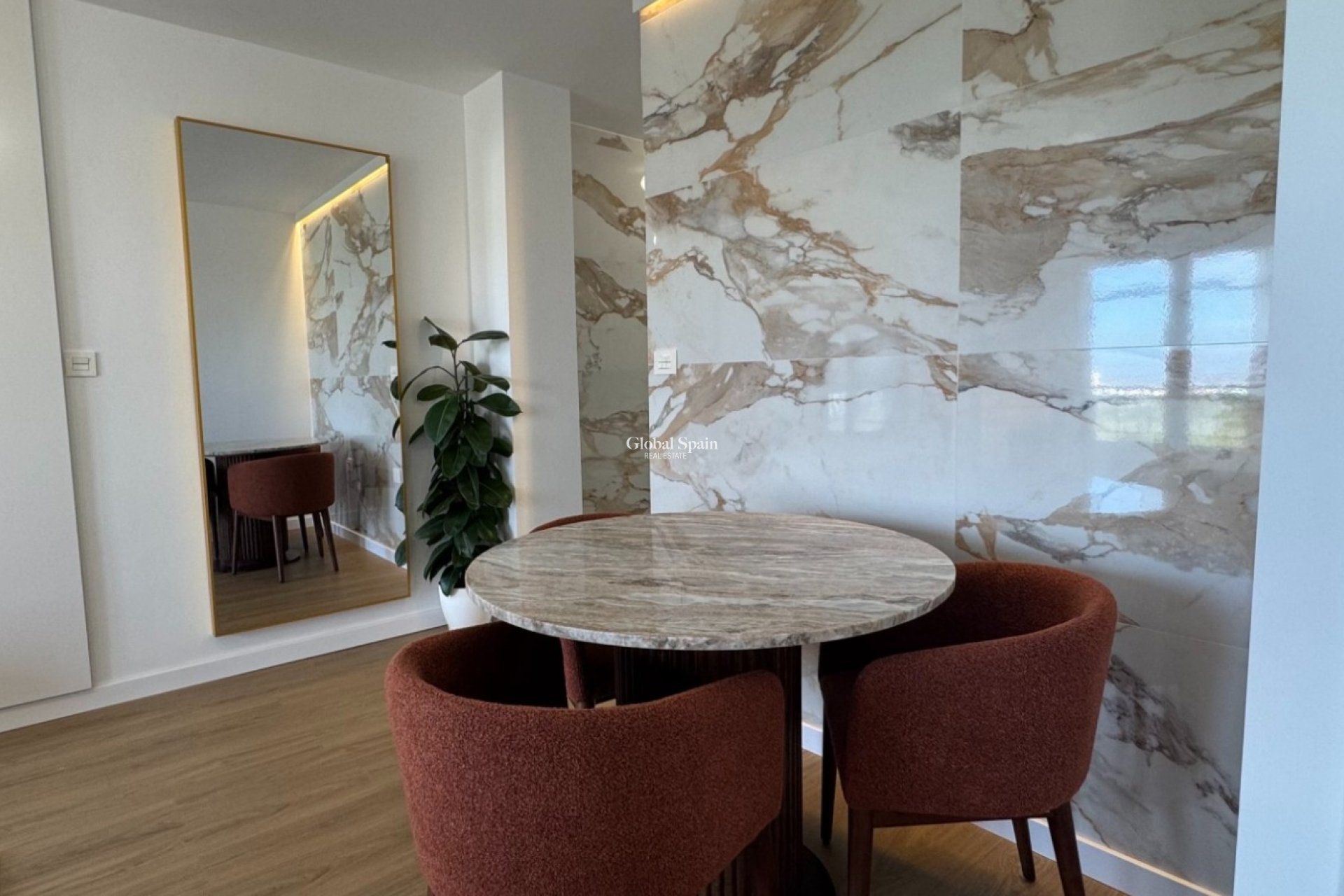 Wederverkoop - APPARTEMENT -
ORIHUELA COSTA - Punta Prima