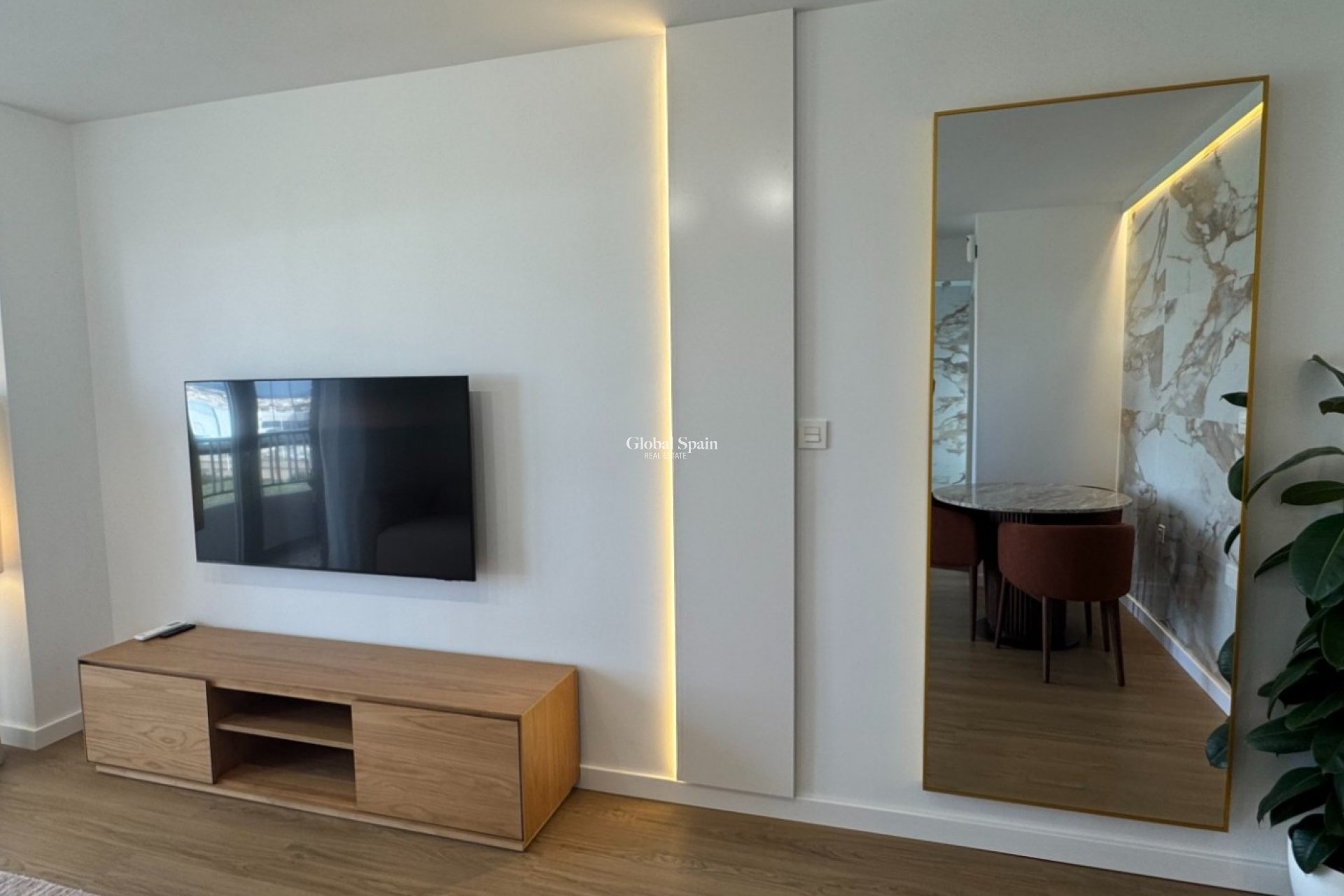Wederverkoop - APPARTEMENT -
ORIHUELA COSTA - Punta Prima