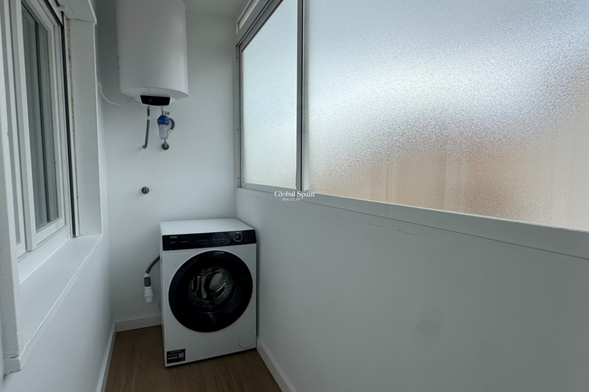 Wederverkoop - APPARTEMENT -
ORIHUELA COSTA - Punta Prima