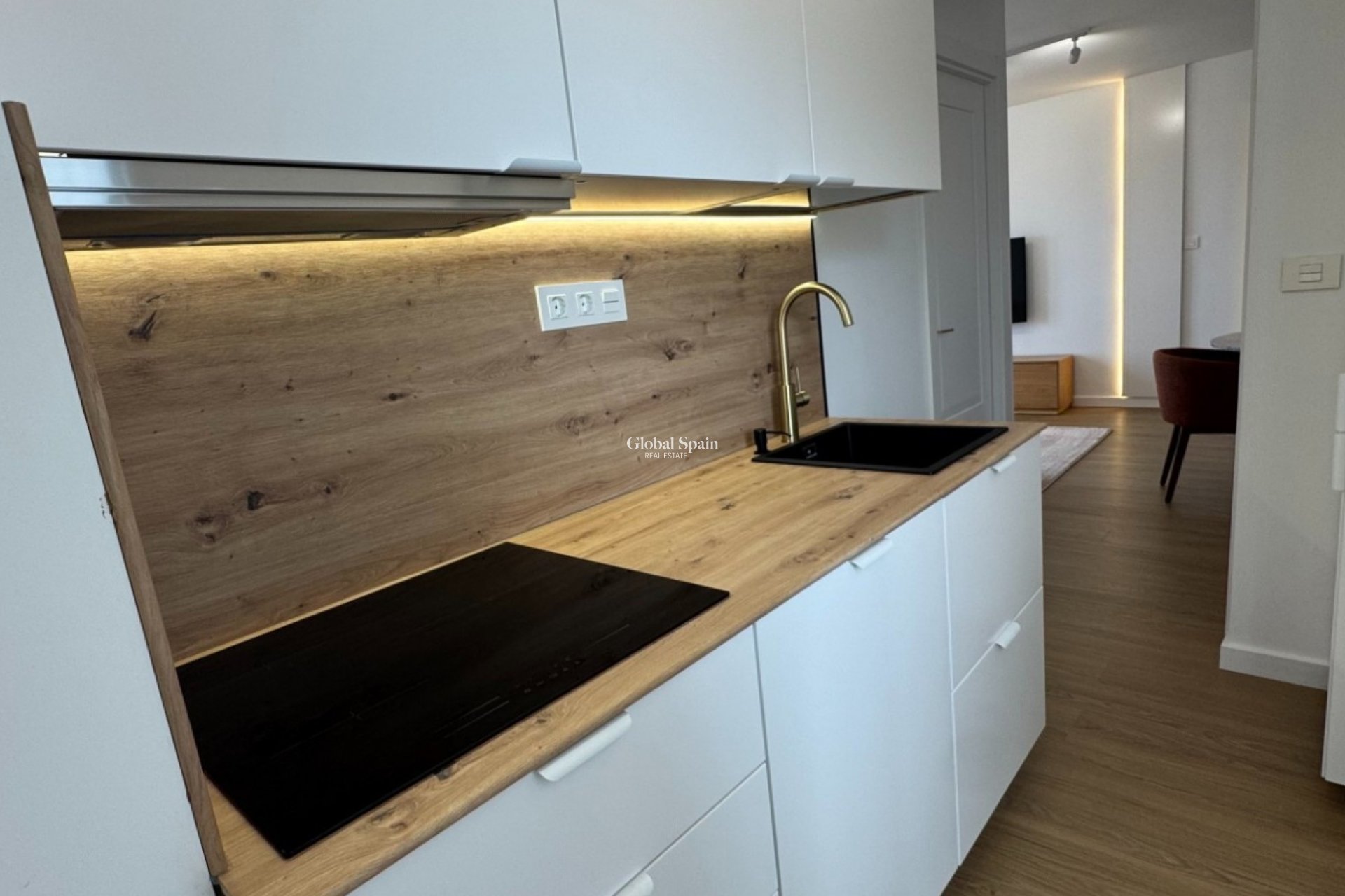 Wederverkoop - APPARTEMENT -
ORIHUELA COSTA - Punta Prima