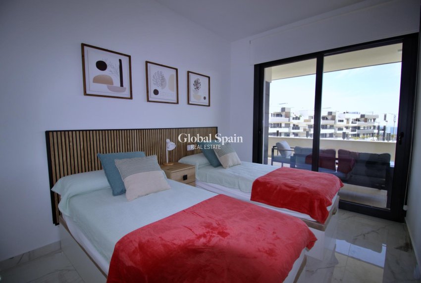 Wederverkoop - APPARTEMENT -
ORIHUELA COSTA - Punta Prima