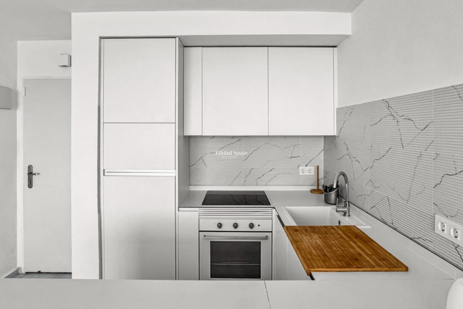Wederverkoop - APPARTEMENT -
ORIHUELA COSTA - Punta Prima