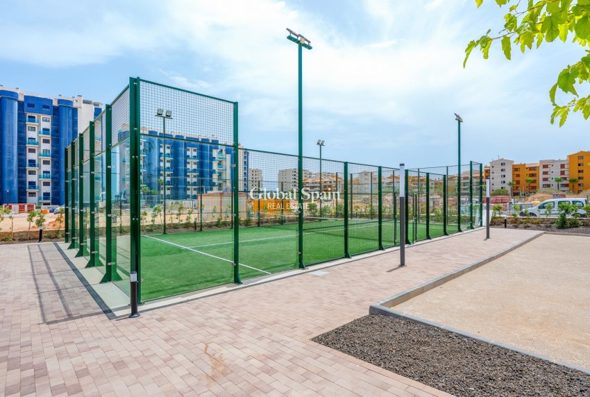 Wederverkoop - APPARTEMENT -
ORIHUELA COSTA - Punta Prima