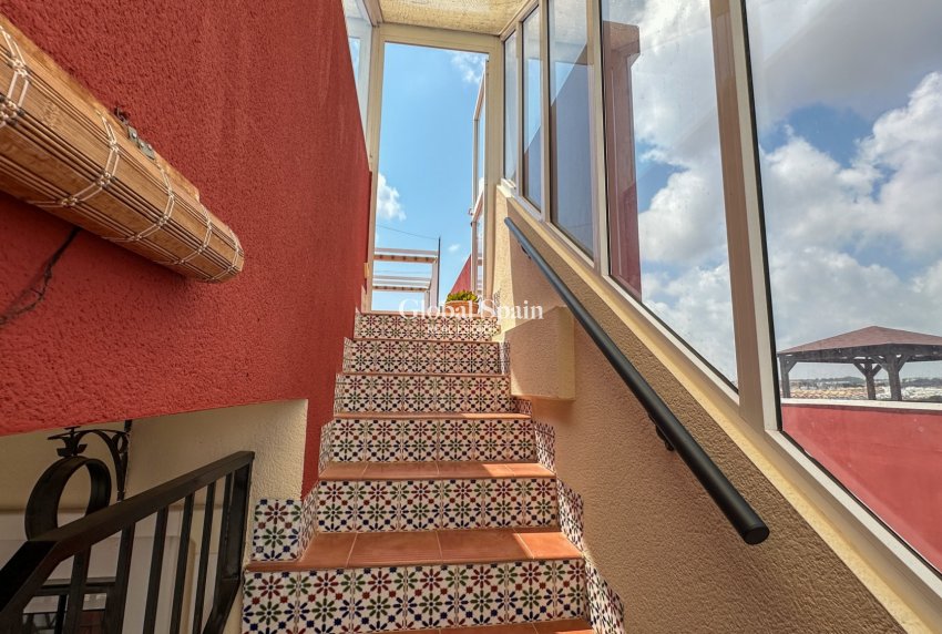 Wederverkoop - APPARTEMENT -
ORIHUELA COSTA - Punta Prima