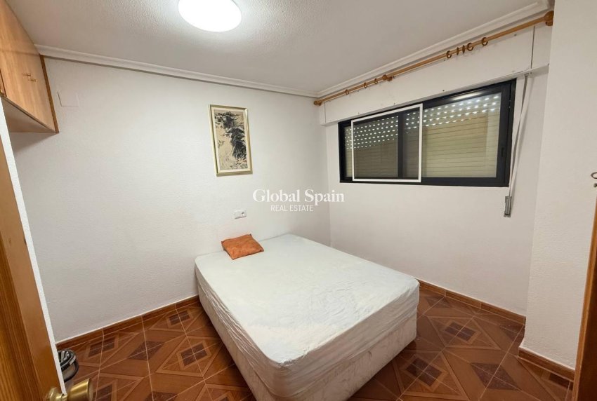 Wederverkoop - APPARTEMENT -
ORIHUELA COSTA - Punta Prima
