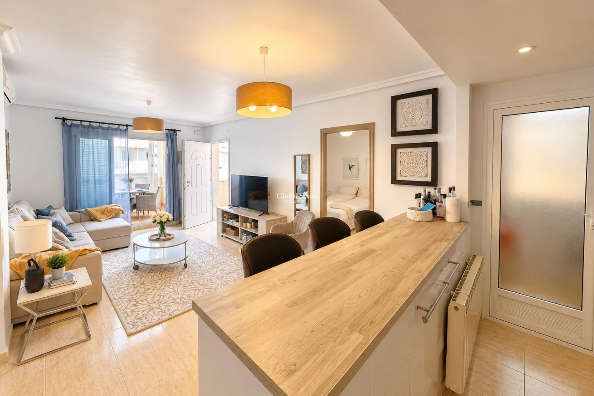 Wederverkoop - APPARTEMENT -
ORIHUELA COSTA - Punta Prima