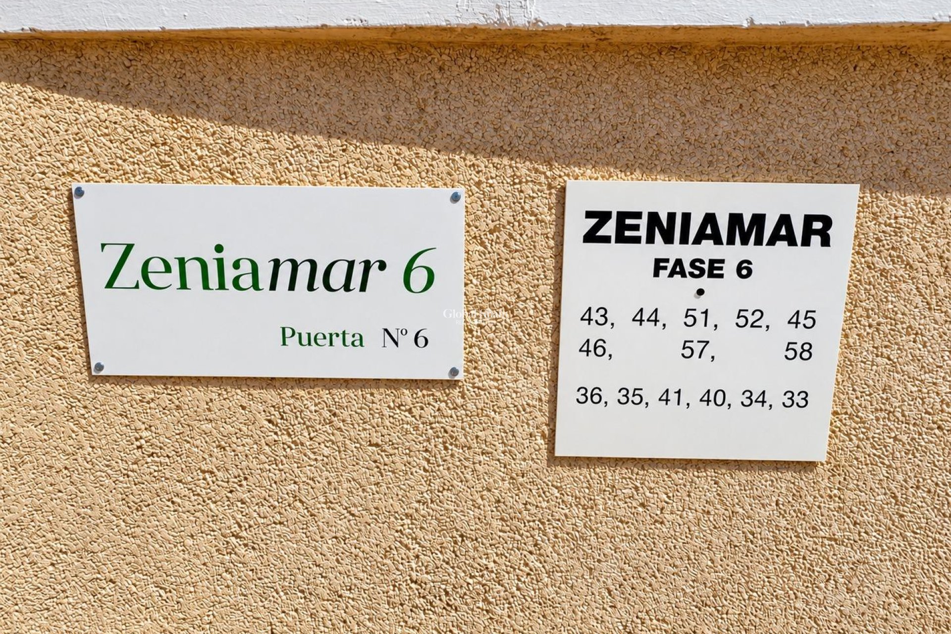 Wederverkoop - APPARTEMENT -
ORIHUELA COSTA - Punta Prima