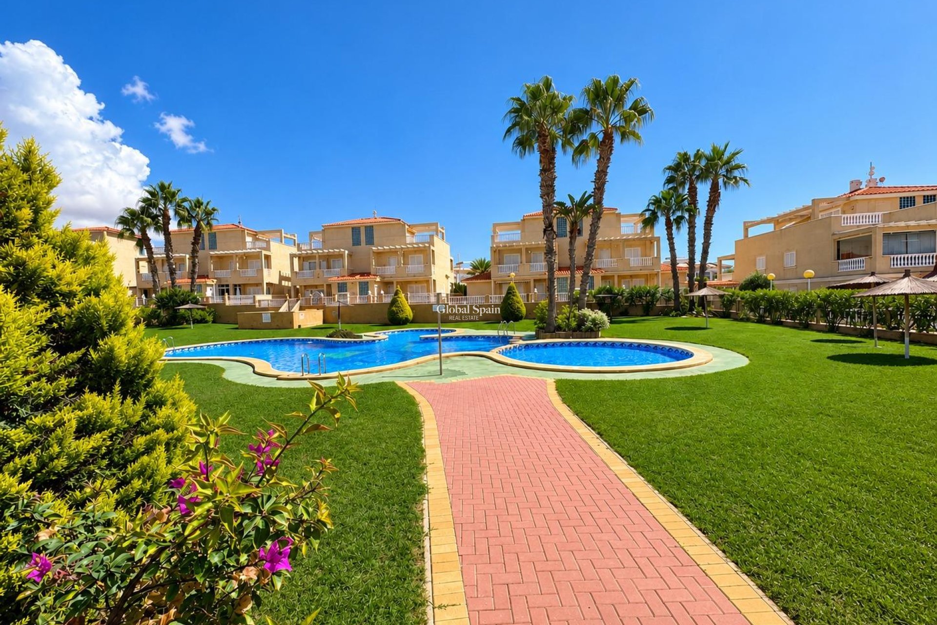 Wederverkoop - APPARTEMENT -
ORIHUELA COSTA - Punta Prima