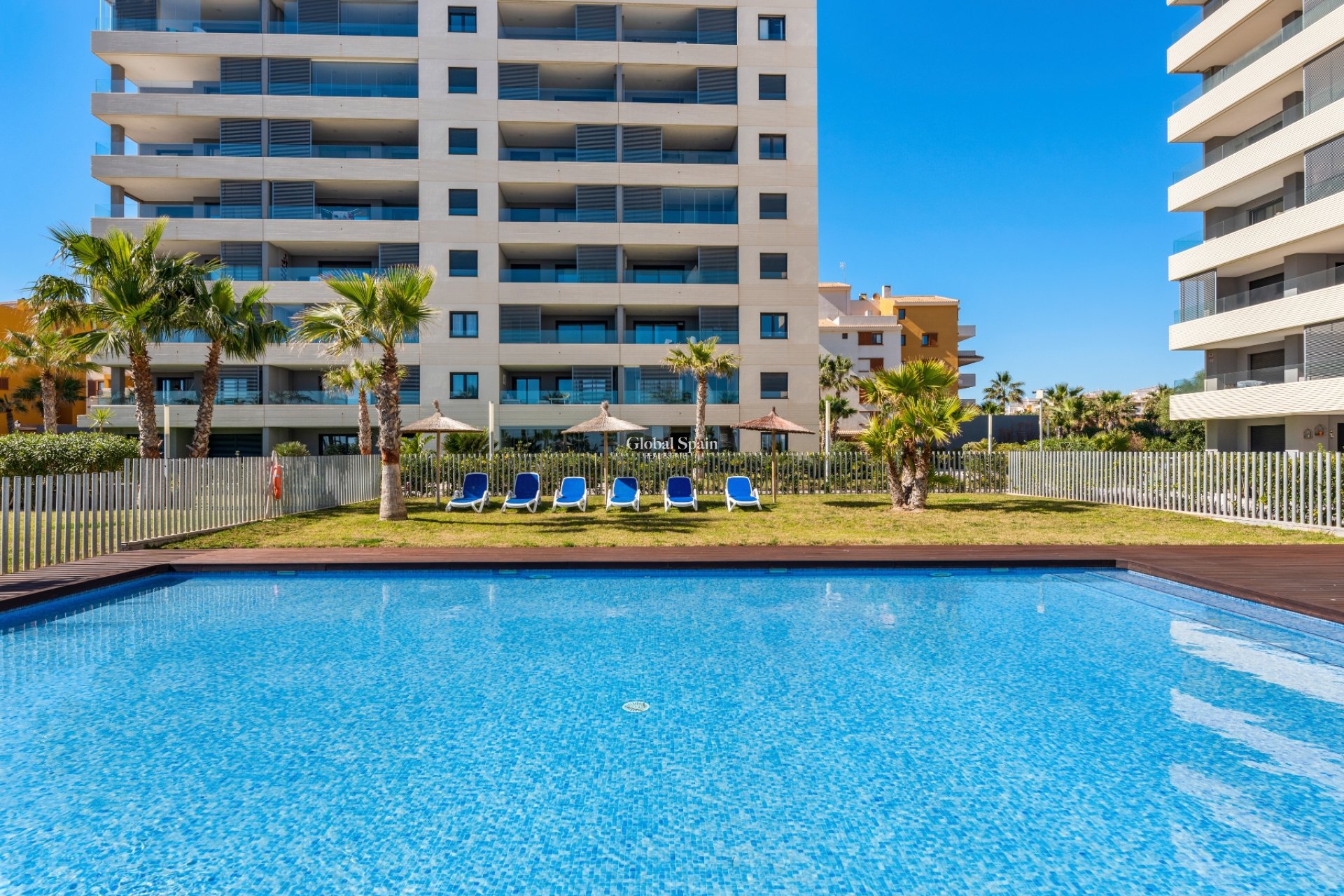 Wederverkoop - Appartement -
ORIHUELA COSTA - Punta Prima
